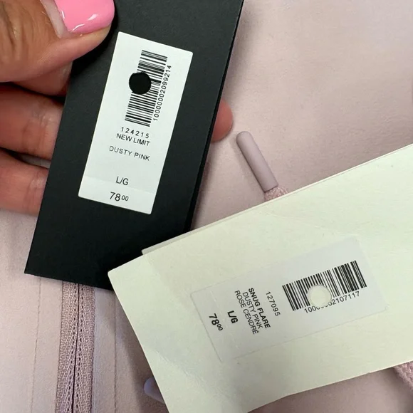 NWT aritzia set - Picture 2 of 2